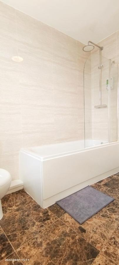 伦敦Acacia Flat 189 In Wembley公寓 外观 照片