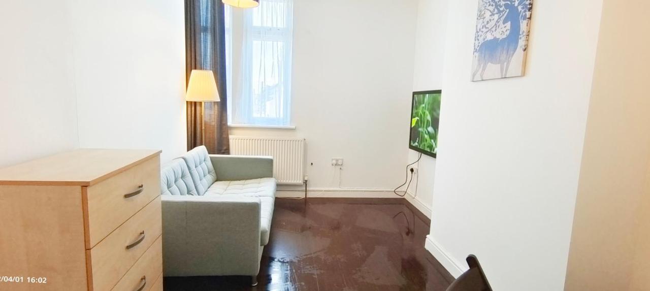 伦敦Acacia Flat 189 In Wembley公寓 外观 照片